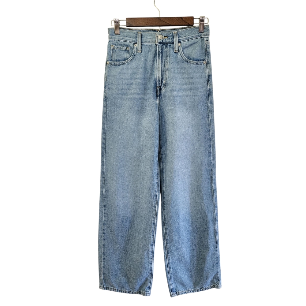 Levi Light Wash High Waisted Straight Jean Comfort Stretch Size 25 Hemp